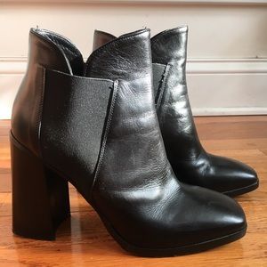 Kenneth Cole Leather Ankle Boots